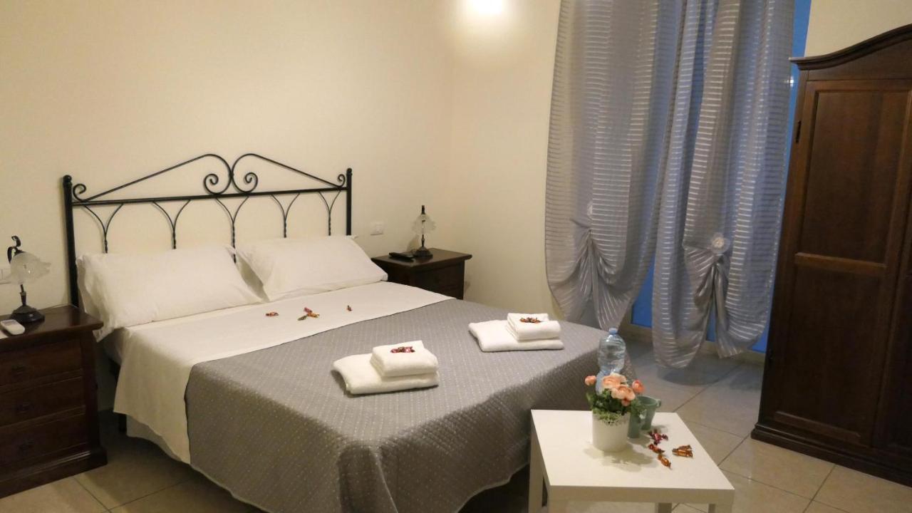 B&B Dimora Cirillo Naples Exterior photo